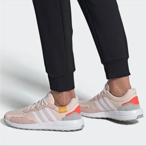 Adidas RetrorunX Women’s Sneaker NWT- 8.5